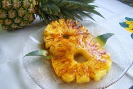 Kaj se dogaja z vašim telesom 3 ure potem, ko pojeste pečen ananas?